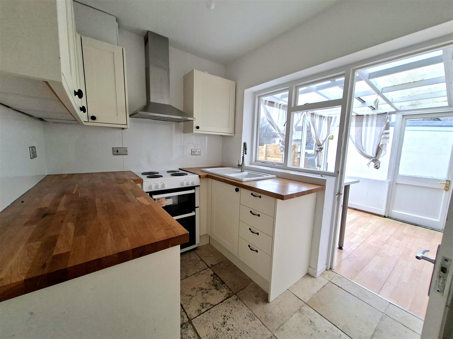 Fairwood Road, Dunvant, Swansea, SA2 7UL